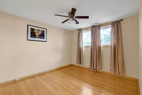 Bedroom - 8649 Gregory Ln, Des Plaines, IL 60016 photo 2 of 5