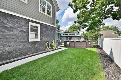 Exterior - 1364 E Algonquin Rd, Des Plaines, IL 60016 photo 11 of 13