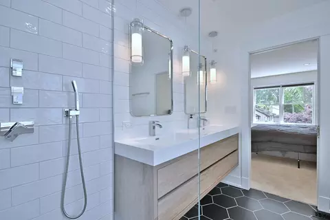 Bath - 1364 E Algonquin Rd, Des Plaines, IL 60016 photo 3 of 5