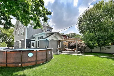 Exterior - 1364 E Algonquin Rd, Des Plaines, IL 60016 photo 7 of 13