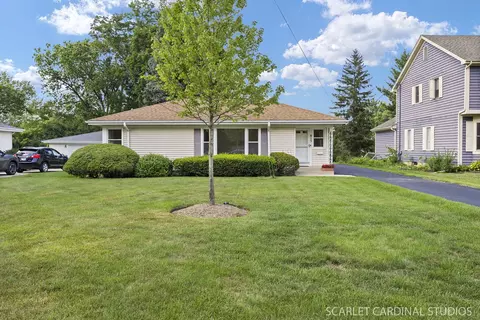 813 Elm St, Wheaton, IL 60189