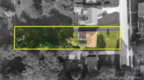 View/Area - 813 Elm St, Wheaton, IL 60189 photo 2 of 8