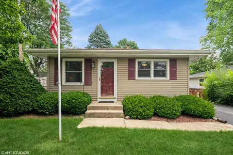 n155 Leonard Street, Winfield, IL 60190