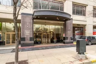200 N Dearborn St #3008, Chicago, IL 60601