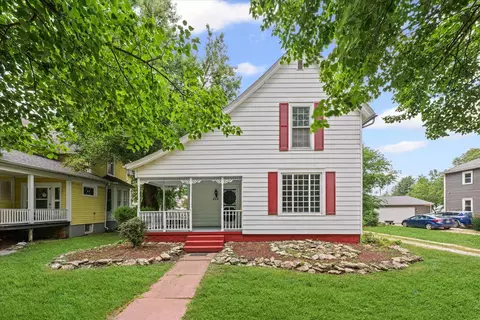 228 W Orleans St, Paxton, IL 60957