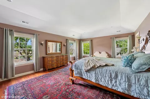 Bedroom - 2445 Cherry Ln, Northbrook, IL 60062 photo 1 of 5