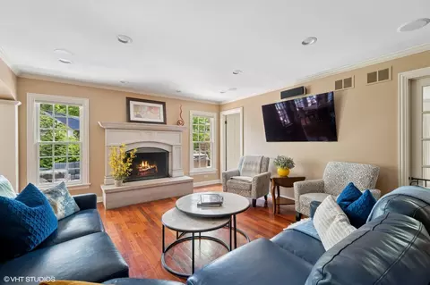 Living - 2445 Cherry Ln, Northbrook, IL 60062 photo 1 of 2