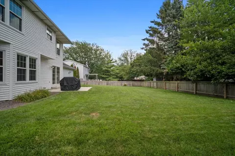 2813 Dutchess Dr, Bloomington, IL 61704 photo 32
