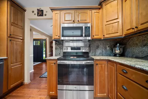 2813 Dutchess Dr, Bloomington, IL 61704 photo 9