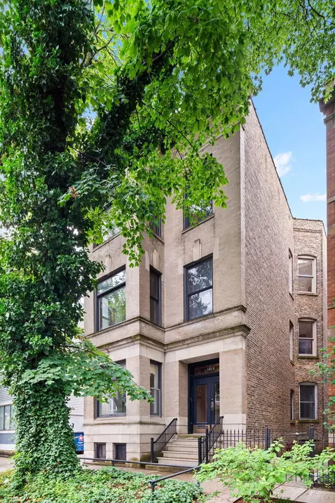 1415 W George St, Chicago, IL 60657
