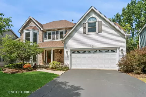 321 Breckenridge Dr, Aurora, IL 60504