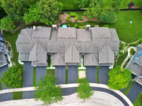 View/Area - 276 Wildspring Ct, Itasca, IL 60143 photo 3 of 4