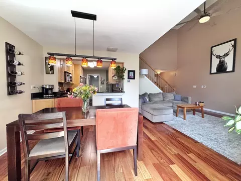 Dining - 276 Wildspring Ct, Itasca, IL 60143 photo 2 of 2
