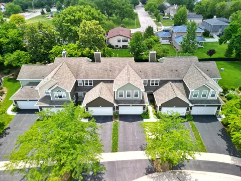 View/Area - 276 Wildspring Ct, Itasca, IL 60143 photo 2 of 4