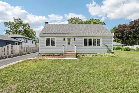 3816 N Washington St, Westmont, IL 60559