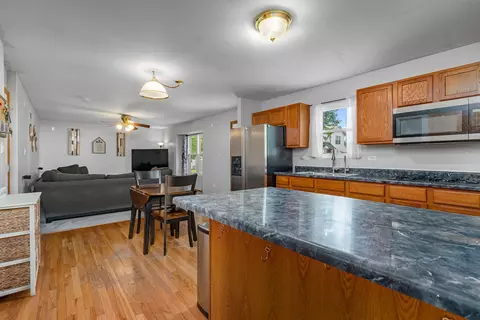 5505 Salma St, Plainfield, IL 60586 photo 2