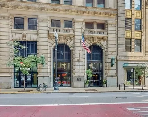 212 W Washington St #1101, Chicago, IL 60606