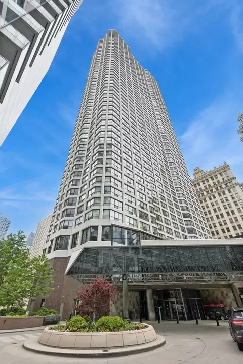 405 N Wabash Ave #3103, Chicago, IL 60611