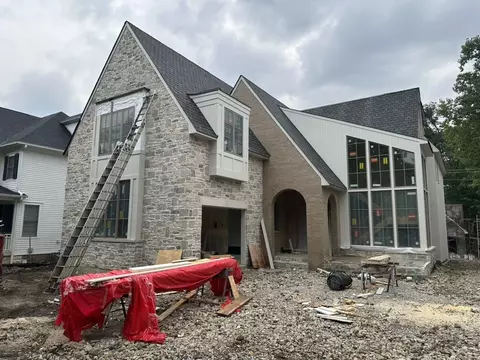 545 Walker Rd, Hinsdale, IL 60521