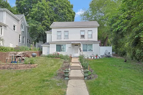 392 Plum Ct, Elgin, IL 60120