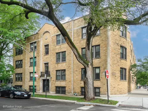 1424 W Cullom Ave #G, Chicago, IL 60613