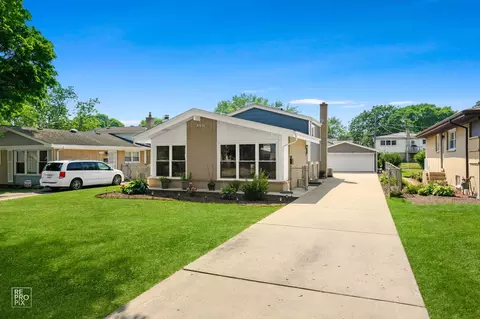 1280 S Walnut Ave, Arlington Heights, IL 60005