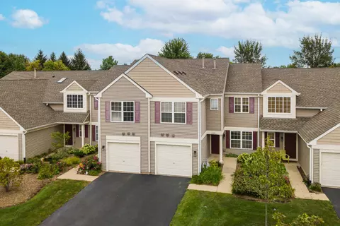 2819 Rutland Cir #102, Naperville, IL 60564