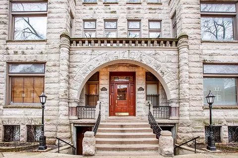 551 W Belden Ave #4RW, Chicago, IL 60614