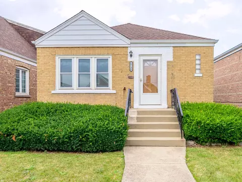 6736 S Kolin Ave, Chicago, IL 60629