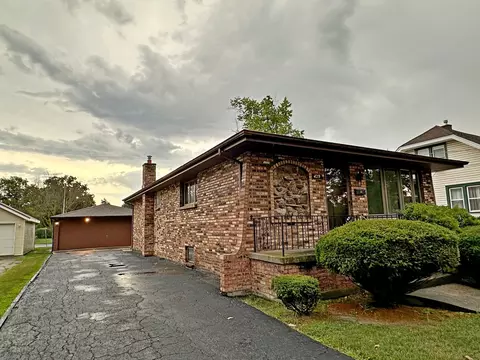 429 E 164th Pl, South Holland, IL 60473