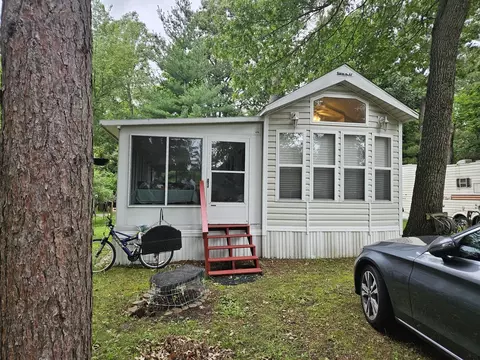7 150 Woodhaven Lks, Sublette, IL 61367