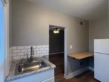 Kitchen - 227 S Washington Ave, Kankakee, IL 60901 photo 2 of 3