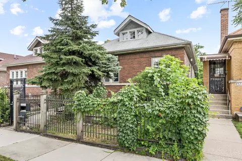 8525 S Euclid Ave, Chicago, IL 60617