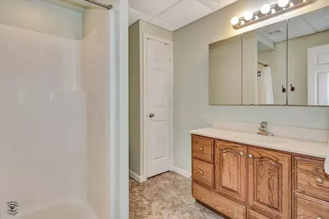 Bath - 255 E Prairie St, Manhattan, IL 60442 photo 5 of 5