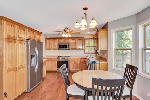 Kitchen - 255 E Prairie St, Manhattan, IL 60442 photo 1 of 2