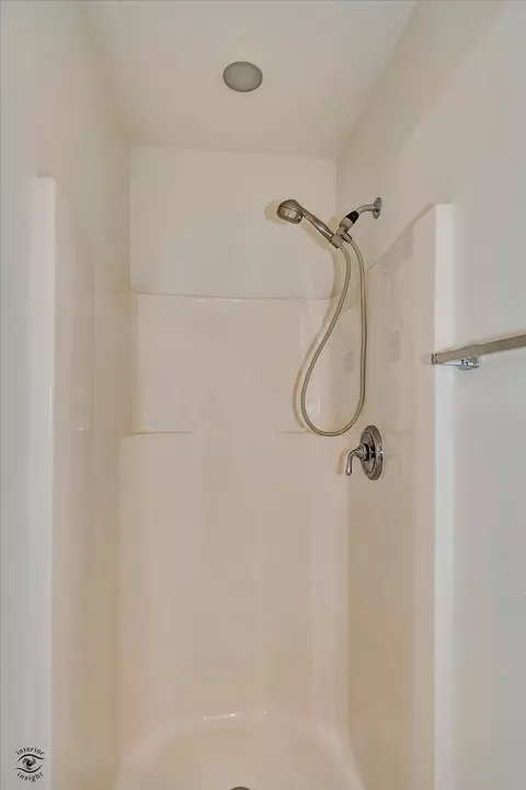 Bath - 255 E Prairie St, Manhattan, IL 60442 photo 3 of 5