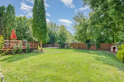 Exterior - 700 Lilac Dr, Algonquin, IL 60102 photo 7 of 8
