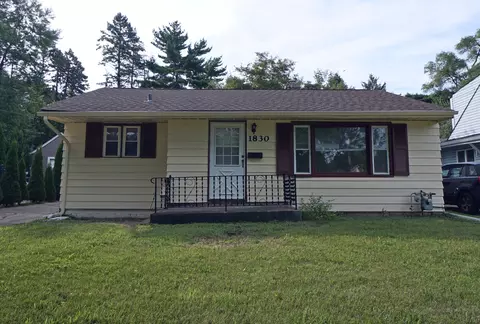 1830 Ohio Pkwy, Rockford, IL 61108