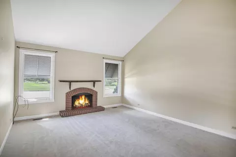 Living - 219 Brookside Dr, Elgin, IL 60123 photo 3 of 4