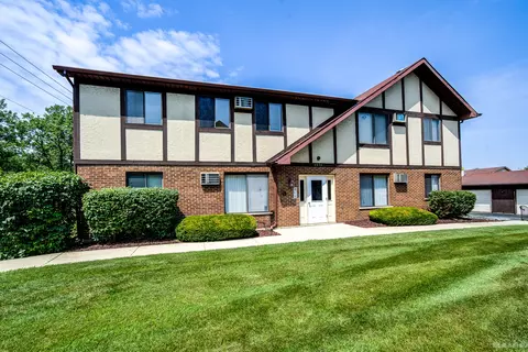4634 W 131st St #2S, Alsip, IL 60803
