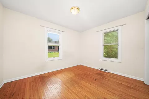 Bedroom - 3009 Mary Ln, Mchenry, IL 60050 photo 5 of 6