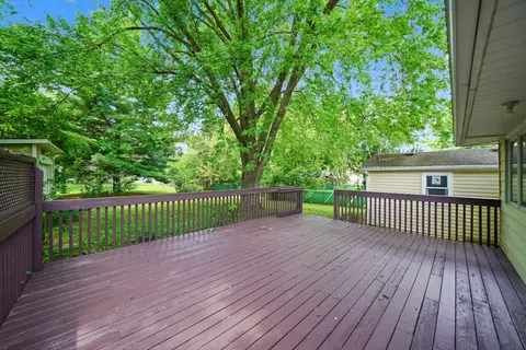 Exterior - 3009 Mary Ln, Mchenry, IL 60050 photo 6 of 8