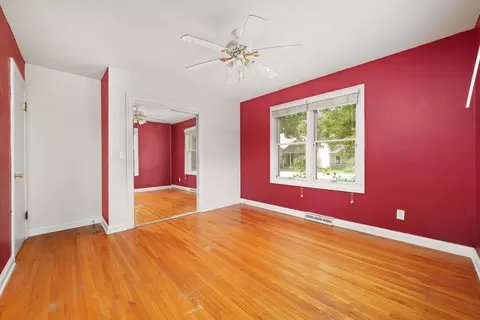 Bedroom - 3009 Mary Ln, Mchenry, IL 60050 photo 4 of 6