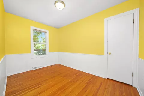 Bedroom - 3009 Mary Ln, Mchenry, IL 60050 photo 1 of 6