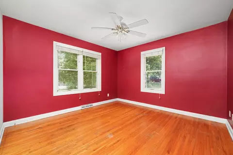 Bedroom - 3009 Mary Ln, Mchenry, IL 60050 photo 3 of 6