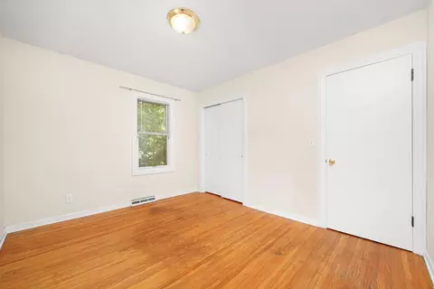 Bedroom - 3009 Mary Ln, Mchenry, IL 60050 photo 6 of 6