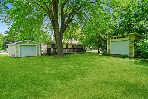 Exterior - 3009 Mary Ln, Mchenry, IL 60050 photo 8 of 8