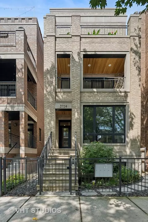 2724 N Wayne Ave #3, Chicago, IL 60614