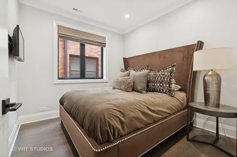 Bedroom - 2724 N Wayne Ave #3, Chicago, IL 60614 photo 2 of 2