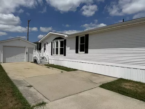 12 Drake Ln, Beecher, IL 60401 photo 2